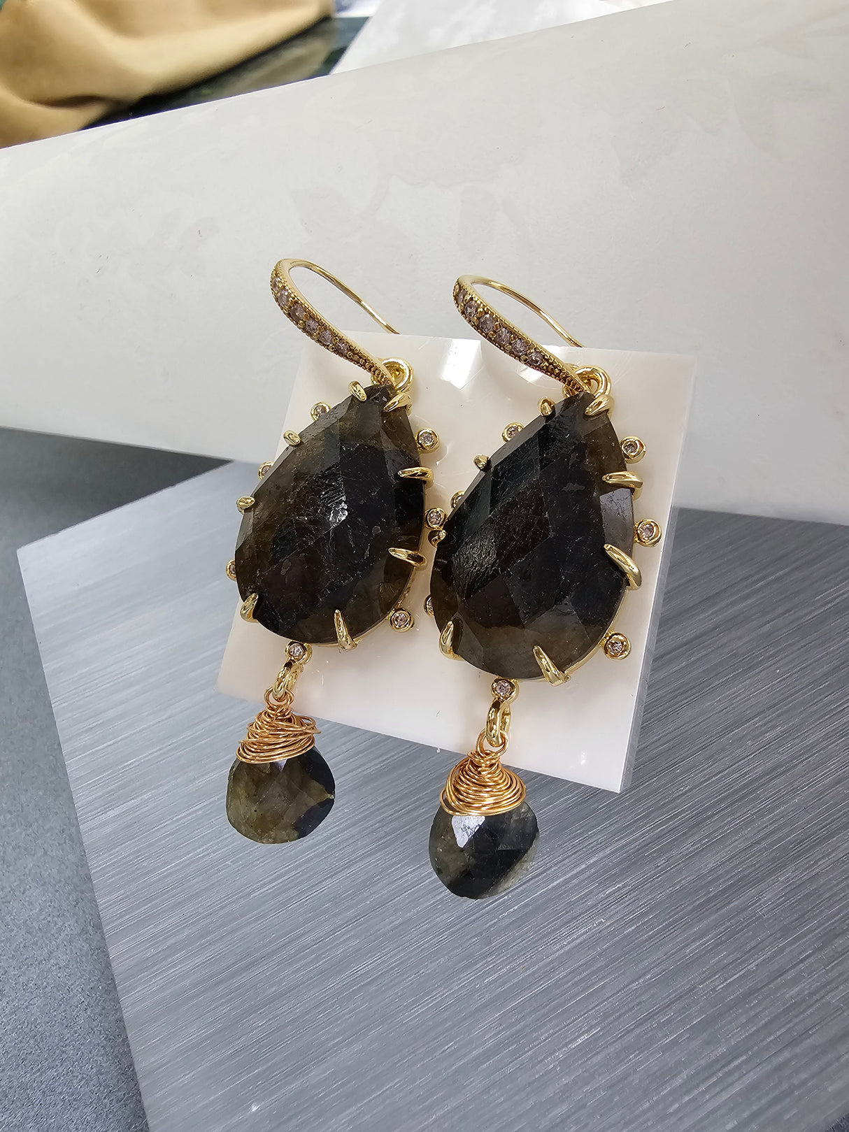 Black Agate Teardrop Earrings NE004-1