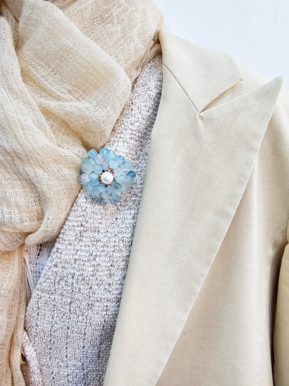 Handcrafted Flower Shape Natural Aquamarine Brooch LP003-0