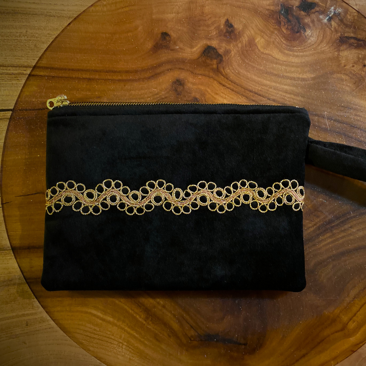 Ring Tahriri Clutch - Black