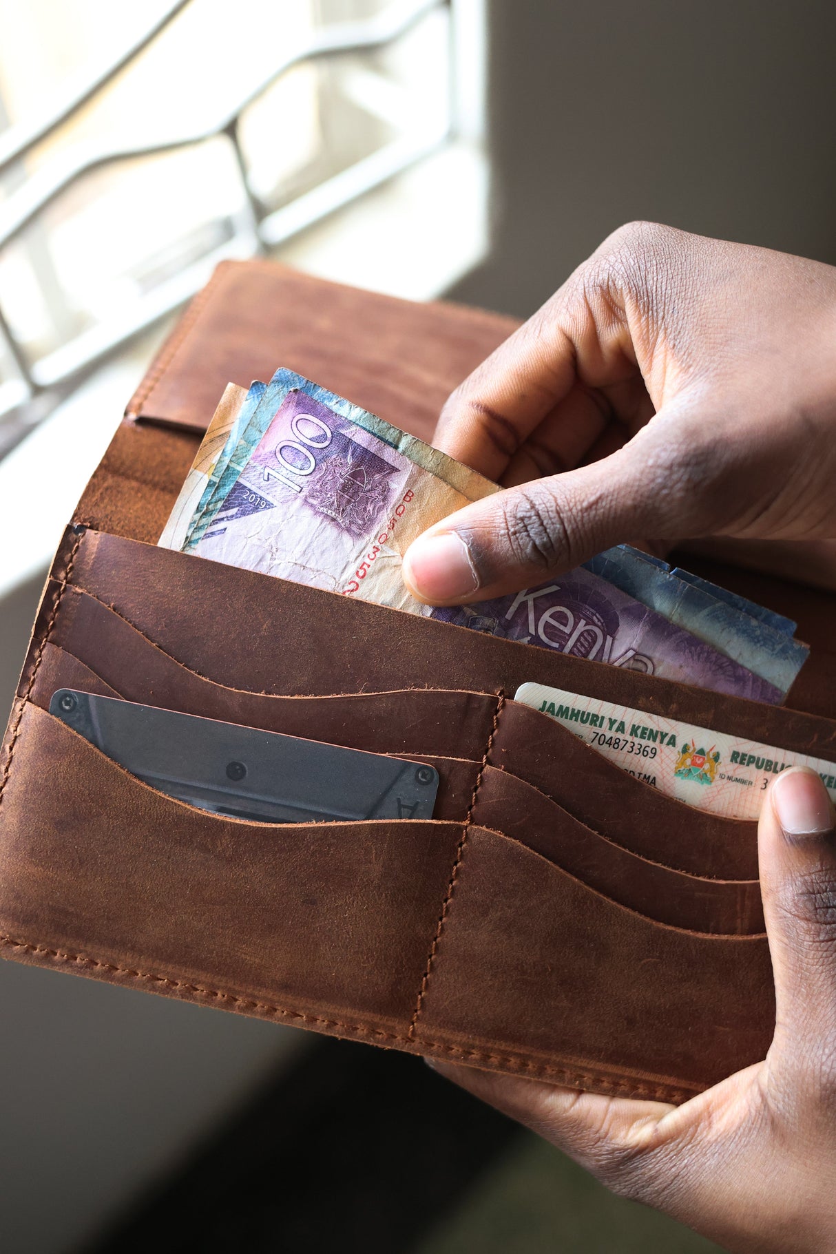 Safari Wallet