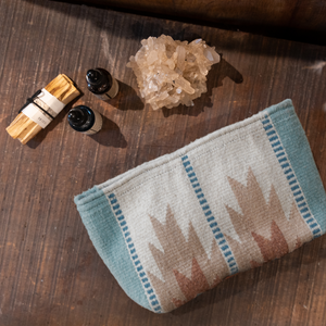 Cielo Rosa Pouch