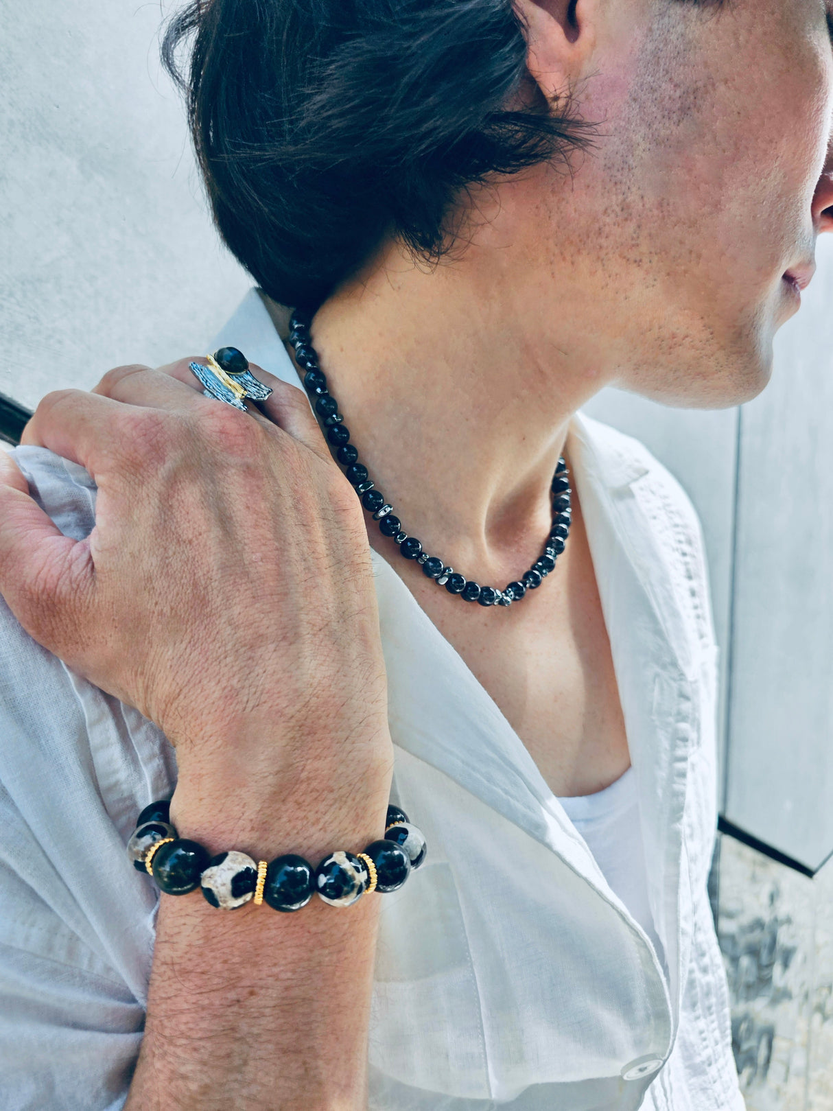 Black And White Dzi Agate Chunky Bracelet MEB07-2