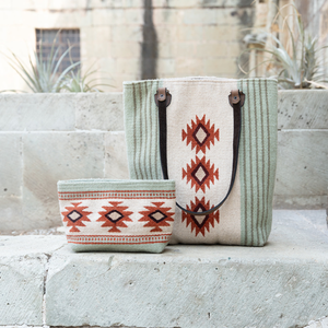 Primavera Pouch