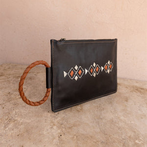 Tanwir Embroidered Clutch